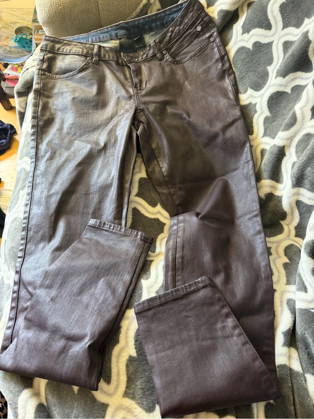 Harley-Davidson Shiny Chocolate Brown Leather Detail